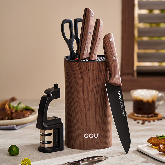 Still using a wooden knife block? Whether it has rotted